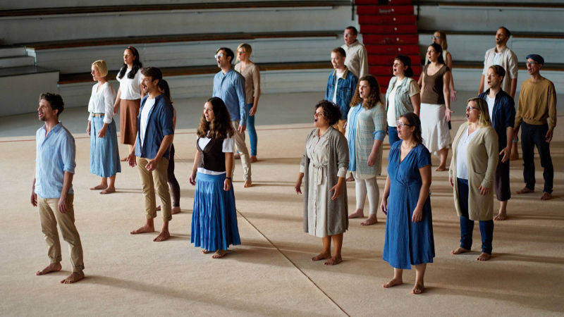 tonraumfünf10: Der Chor aus Berlin singt „On The Banks Of The Condamine“ von Iain Grandage.