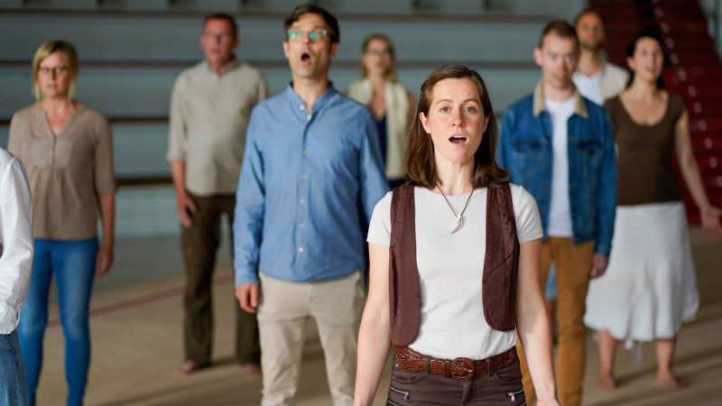 tonraumfünf10: Der Chor aus Berlin singt „On The Banks Of The Condamine“ von Iain Grandage.