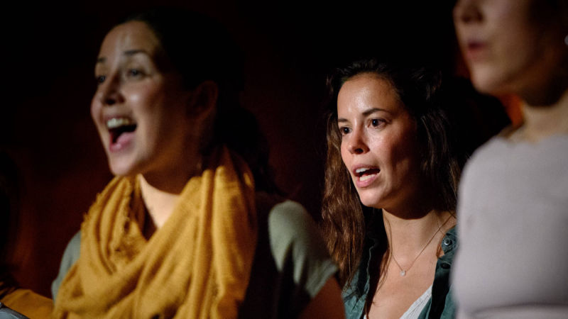 acapella Chor tonraumfünf10 mit seinem Konzertprogramm „Past Life Melodies“ im Theater im Delphi in Berlin-Weißensee